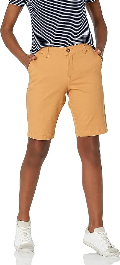 Amazon Essentials Women's Mid-Rise Slim-Fit 10" Inseam Bermuda Khaki Short